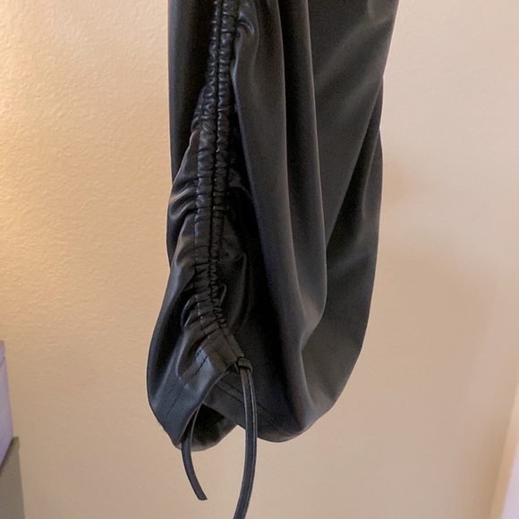 BB DAKOTA | LEATHER DRESS | SM - Picture 4 of 6